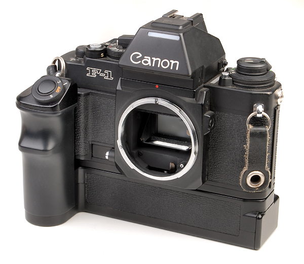 CANON F1 New con Winder AE/FN   (in vendita)