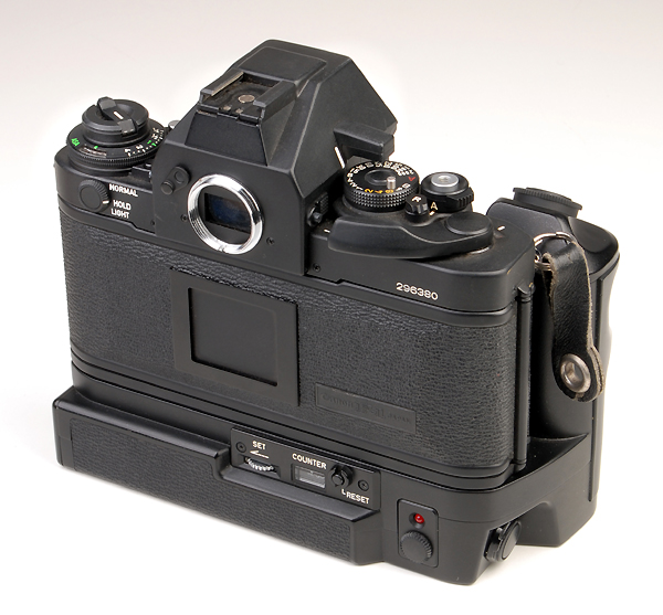 CANON F1 New con Winder AE/FN   (in vendita)