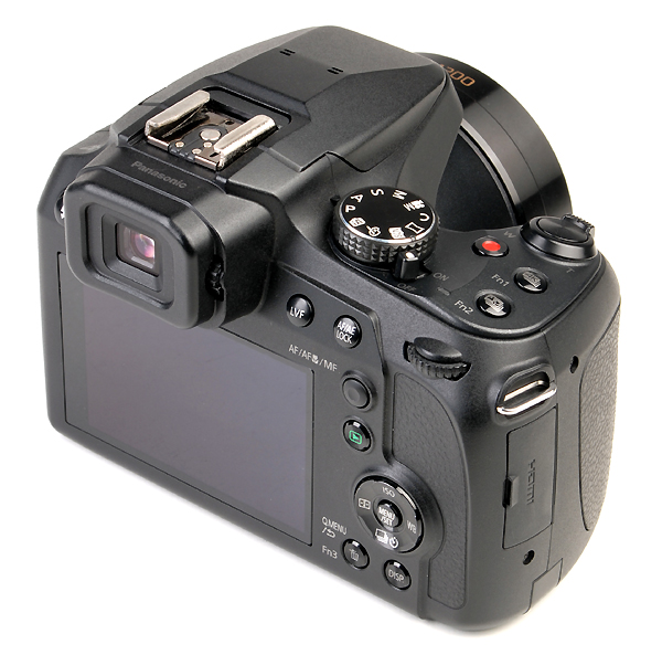 PANASONIC FZ-82    usato