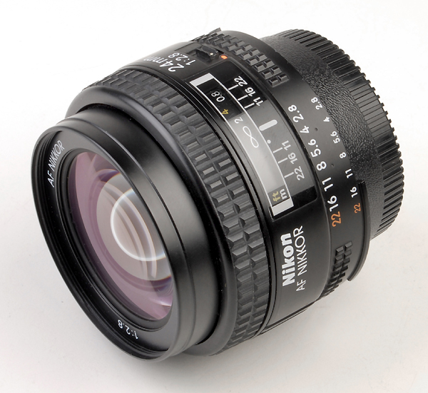 NIKKOR AF 24mm f.2.8   usato 
