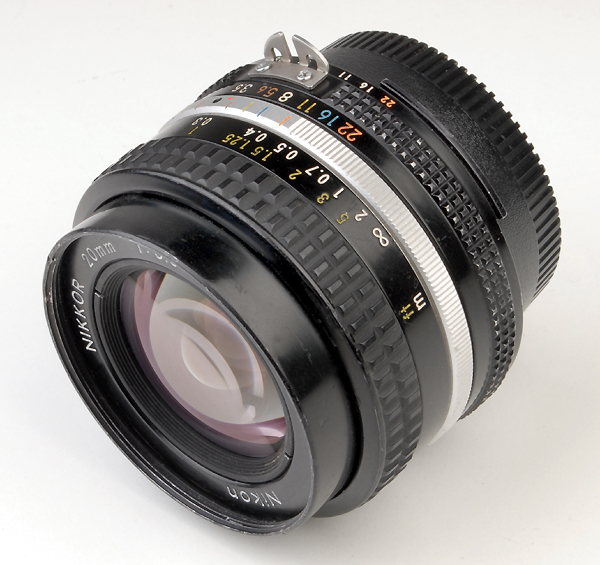 NIKKOR 20mm f.3.5 AI-S - 1981  