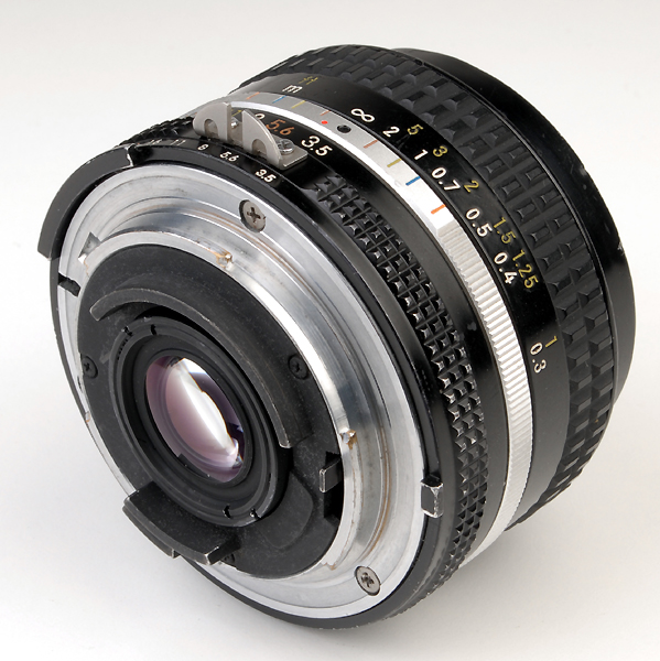 NIKKOR 20mm f.3.5 AI-S - 1981  