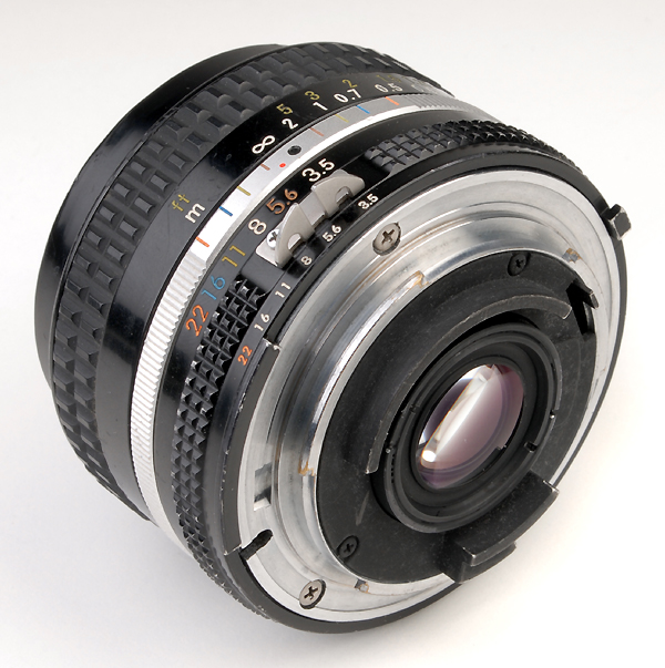 NIKKOR 20mm f.3.5 AI-S - 1981  