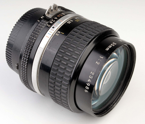 NIKKOR 35mm f.2 AI-S  (NIK42ep)  (in vendita)