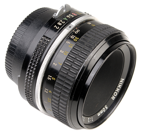 NIKKOR 50mm f.2 - 1974 quinta versione (in vendita)