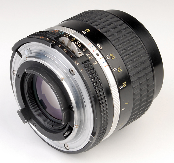NIKKOR 85mm f.2 AI-S -1981 (NIK45EP)   (in vendita)