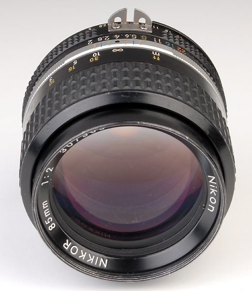 NIKKOR 85mm f.2 AI-S -1981 (NIK45EP)   (in vendita)