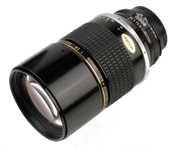 NIKKOR AI-S 180mm f.2.8 ED 