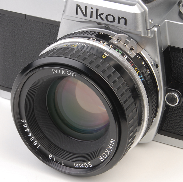 NIKON FE          (in vendita)