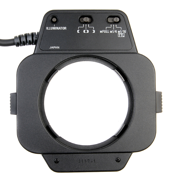 Flash NIKON SB-21  anulare per F3 (e fotocamere varie)(in vendita)