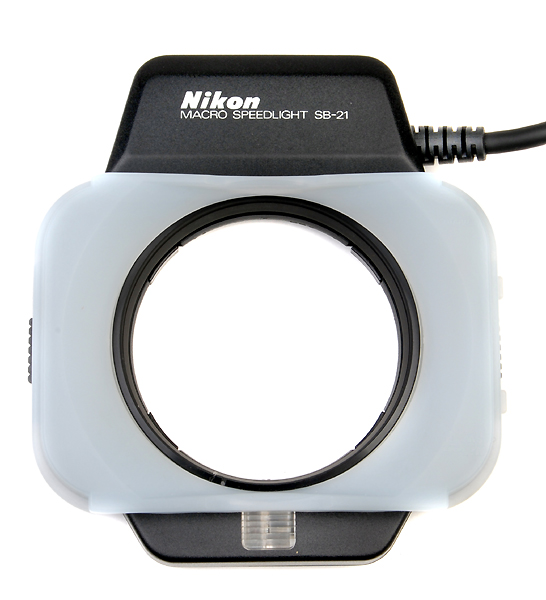 Flash NIKON SB-21  anulare per F3 (e fotocamere varie)(in vendita)
