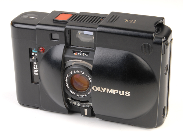OLYMPUS XA - 1979  (in vendita)