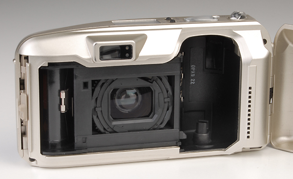 OLYMPUS MJU zoom 80 III -2004  (in vendita)