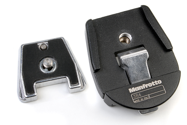 MANFROTTO art.384- piastra a sgancio rapido  - nuovo 