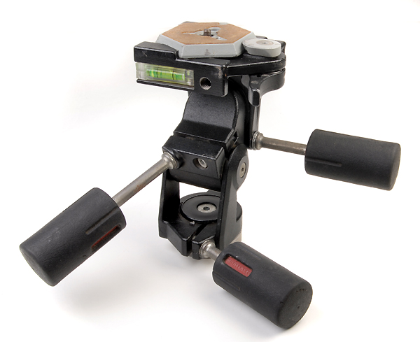 MANFROTTO testa 029MK2 tre movimenti - usato