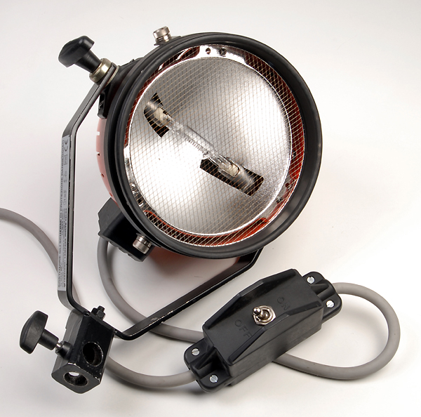 Illuminatori JANIRO VARIBEAM 800W (100W a led)   usato