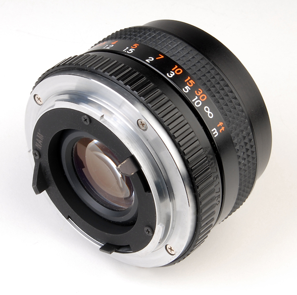 YASHICA 50mm f.1.9 ML   (in vendita)