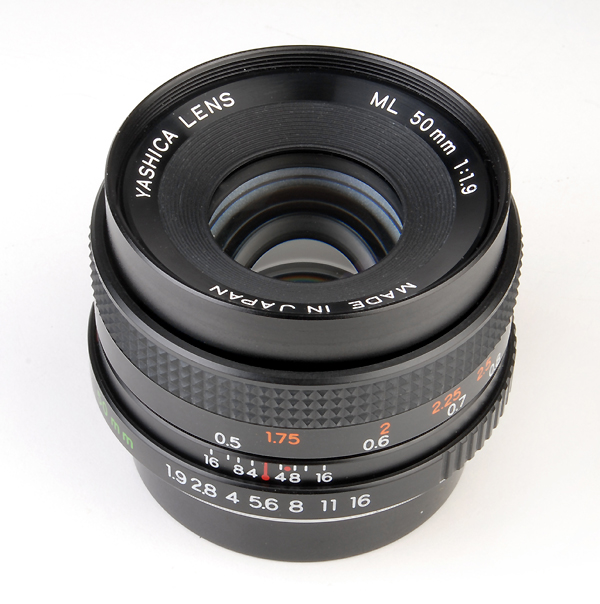 YASHICA 50mm f.1.9 ML   (in vendita)