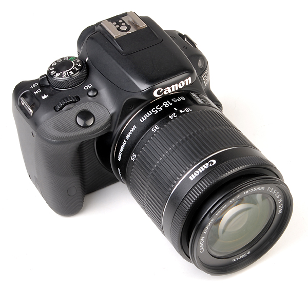 CANON EOS 100 D + EF-s 18/55mm f.3.5/5.6 IS- STM   usato 