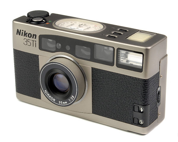 NIKON 35 Ti - usato 