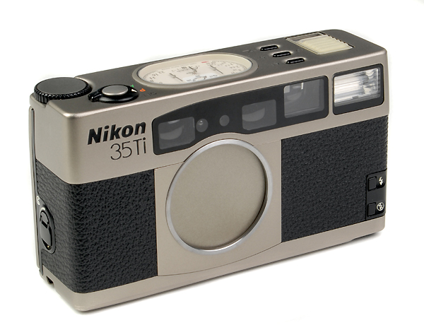 NIKON 35 Ti - usato 