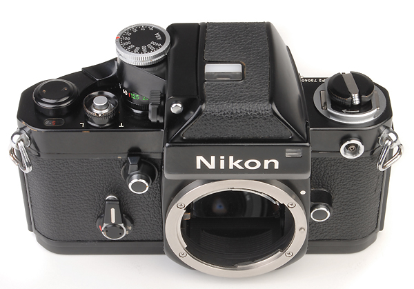 NIKON F2 - DP1 -1971 versione nera (2)